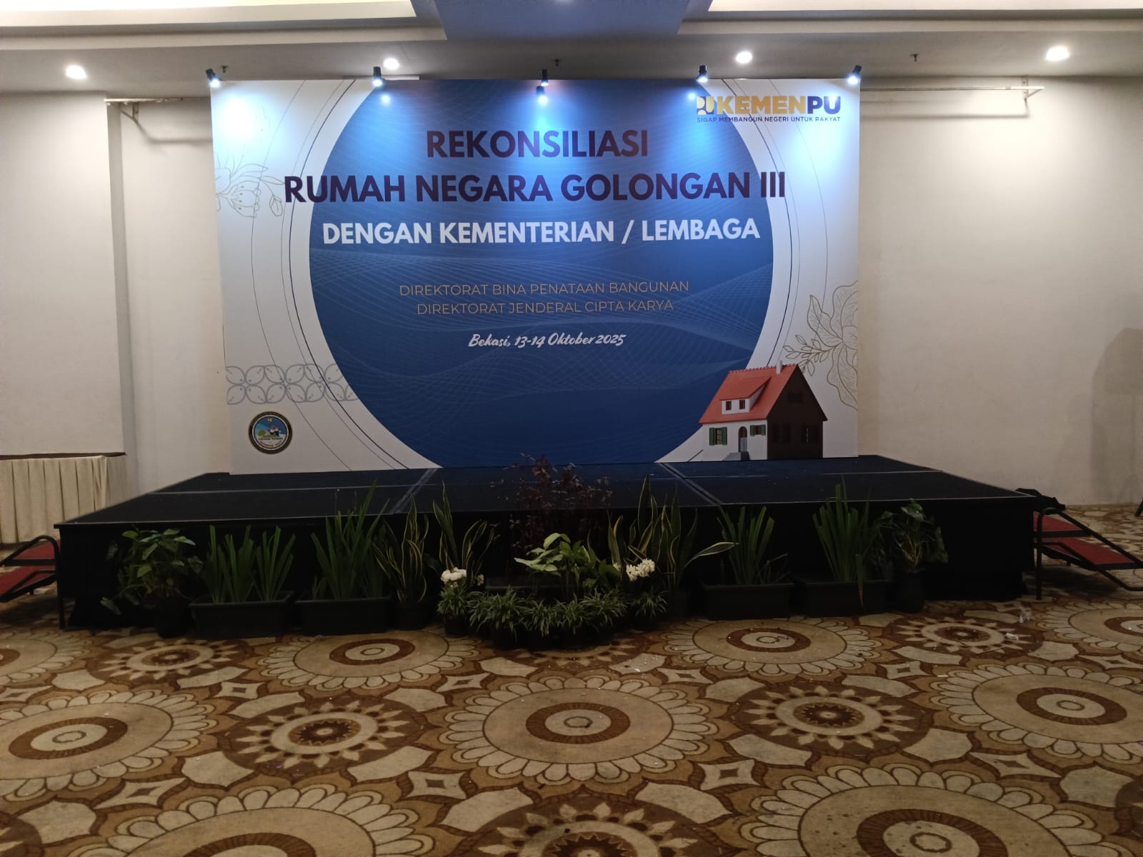 Foto Backdrop Panggung - Krista Entertainment